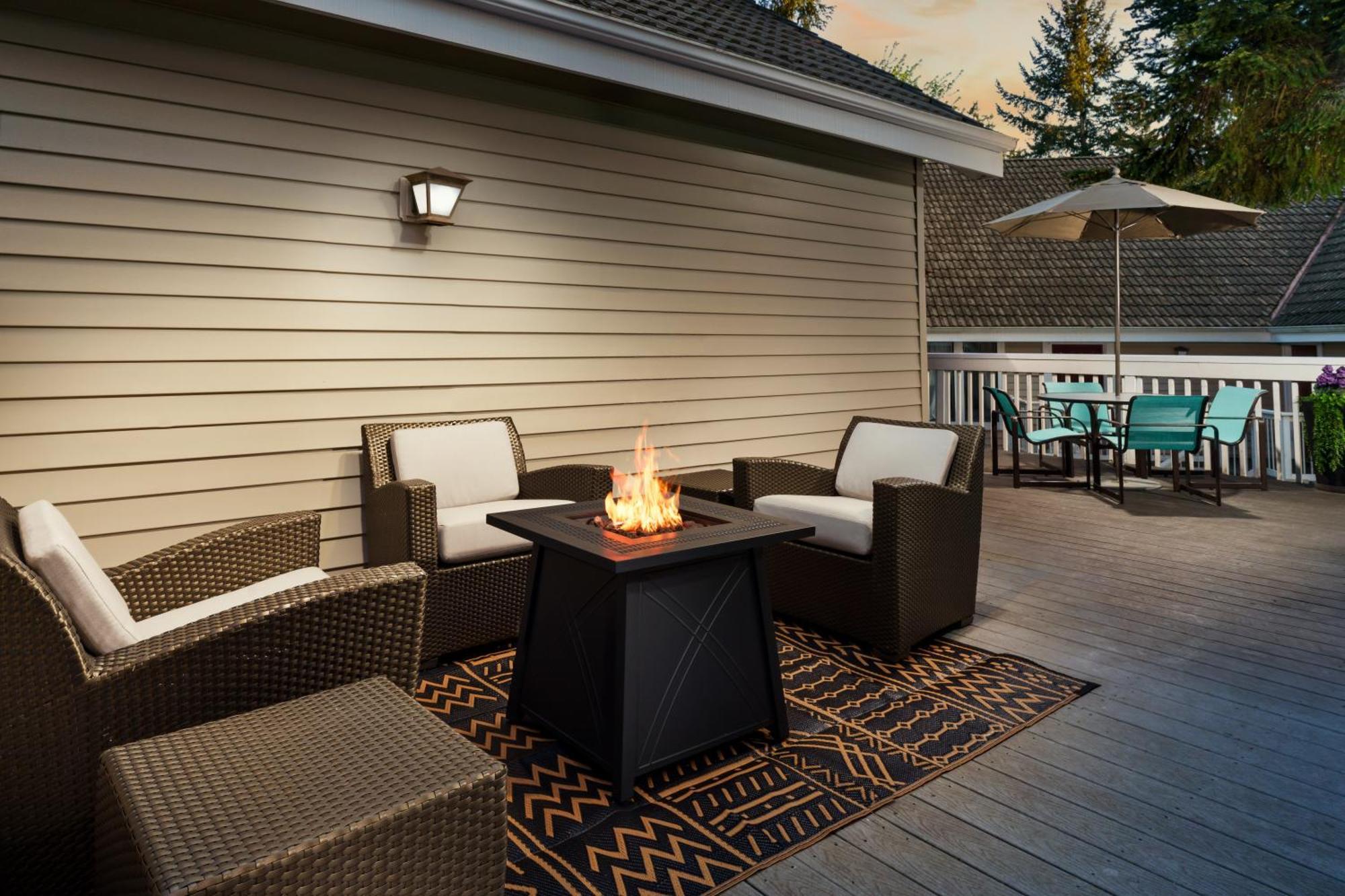 Hotel By Marriott Seattle/bellevue