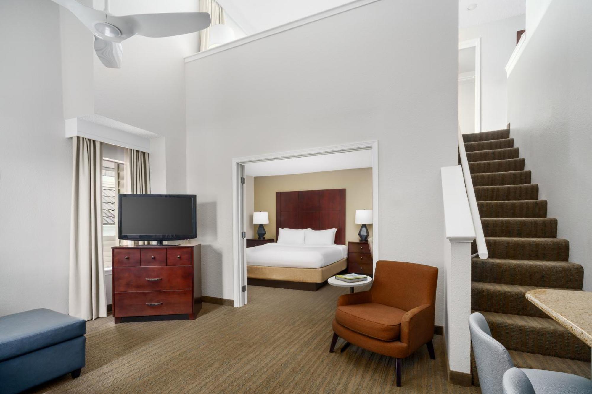 Hotel By Marriott Seattle/bellevue 3*